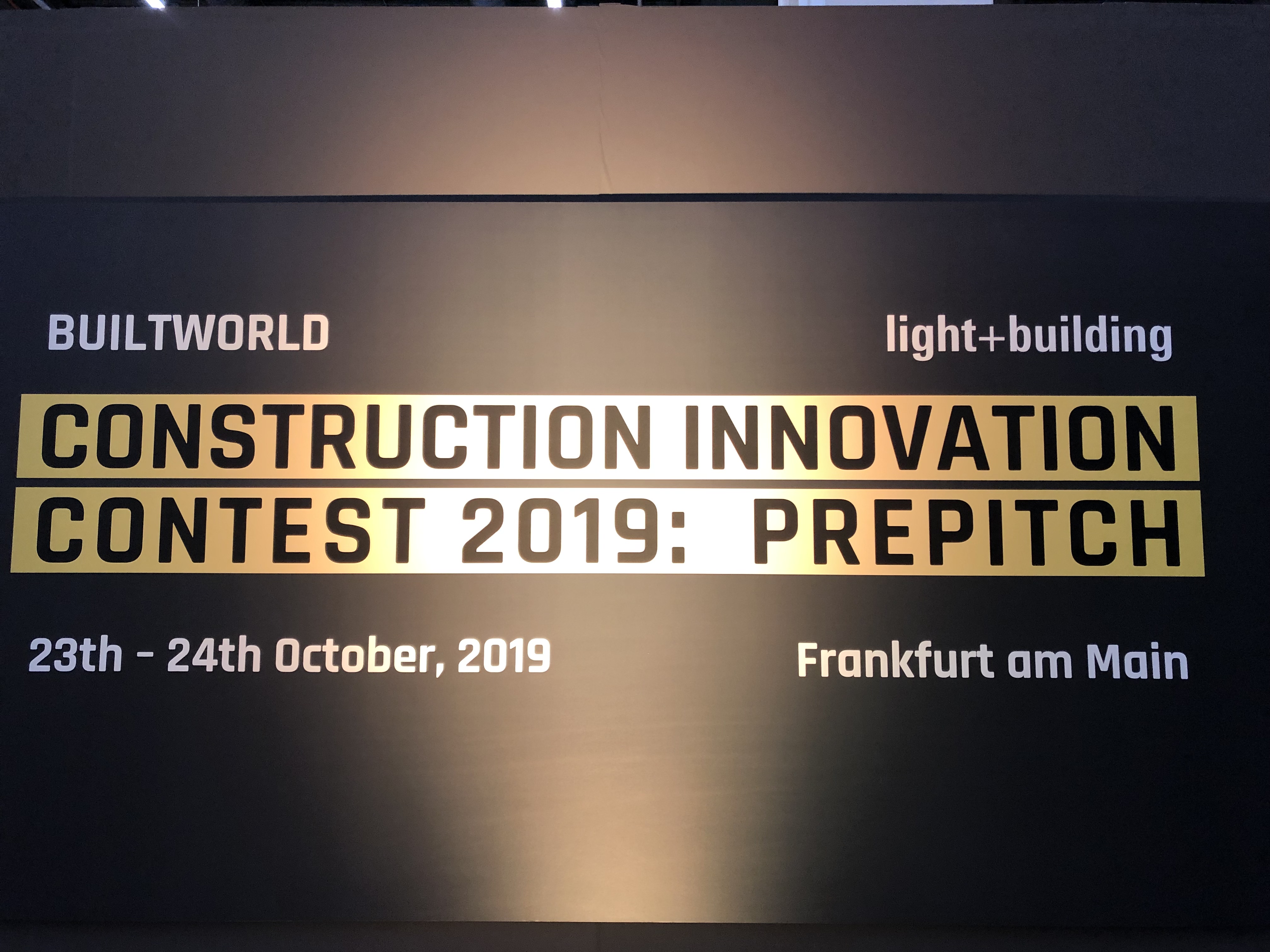 Der zweitägige Pre Pitch der Bau- und Immobilienbranche am 23. und 24.10.2019 in Halle 9.0 der Messe Frankfurt brachte 25 der ursprünglich 350 Bewerber in die nächste Wettbewerbsrunde – das Finale auf der Light + Building im März 2020.