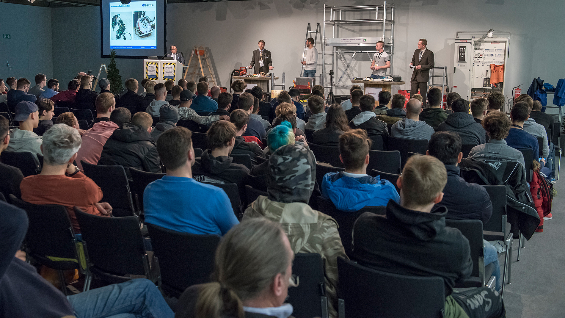 Zuhörer der Arbeitssicherheitsseminar der Light + Building