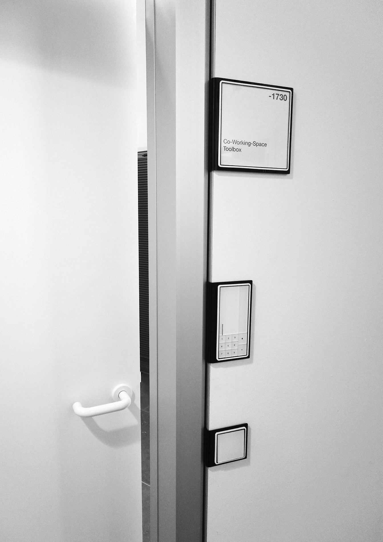 M-Frame | Türzarge / Door frame, Tobias Bahne; Yvonne Cosentino; Ioannis Jyftopoulos; Michael Wolfgang Then, Technische Universität München