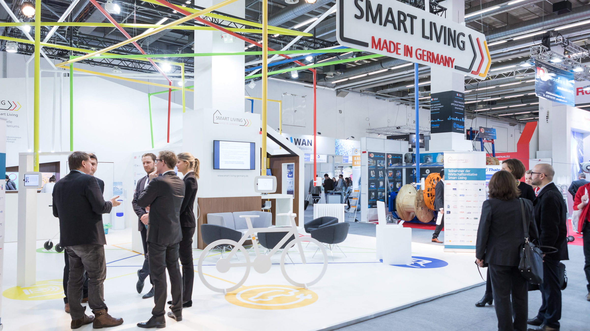 Smart Living-Stand