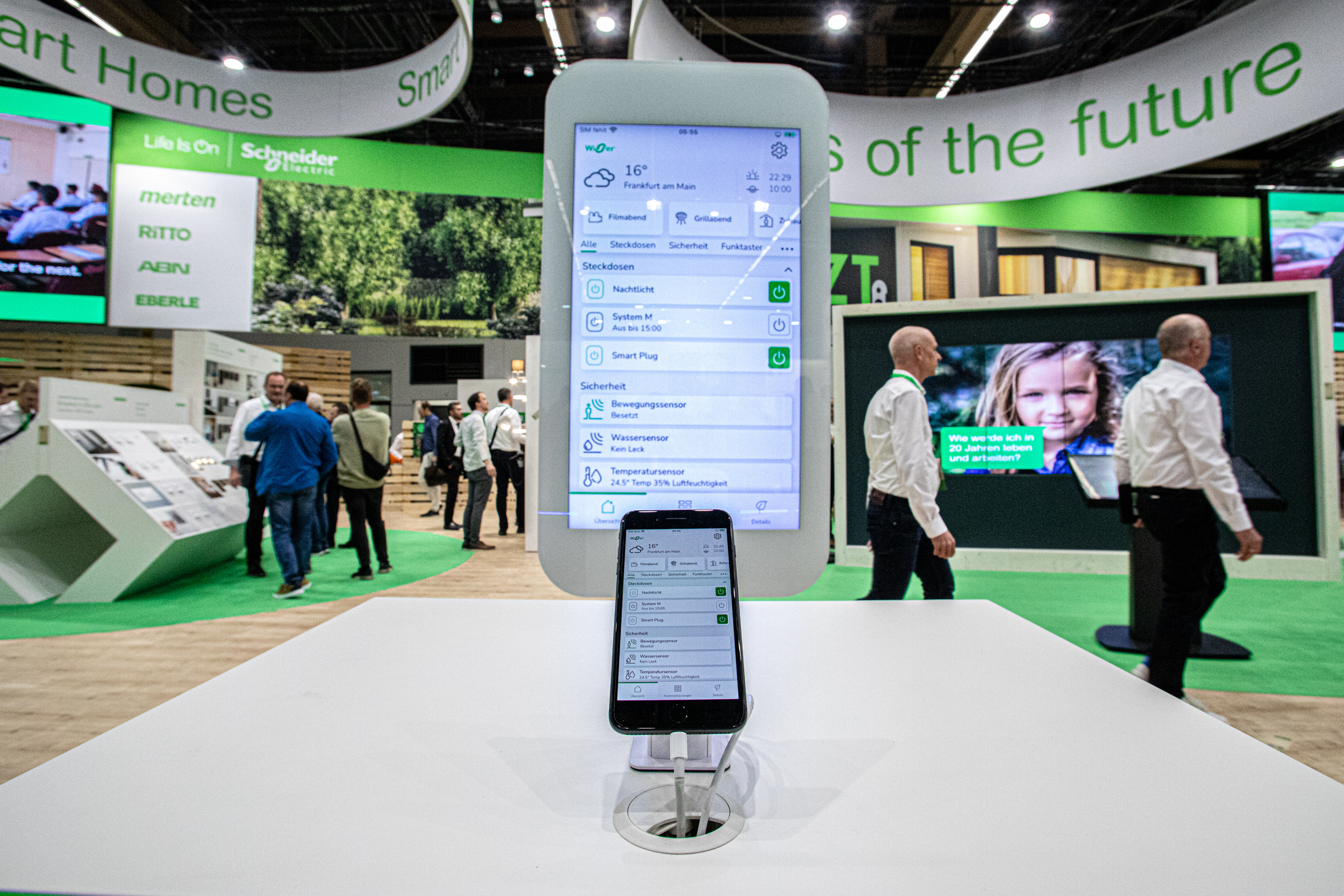 Home and building automation 19: Home automation via smartphone