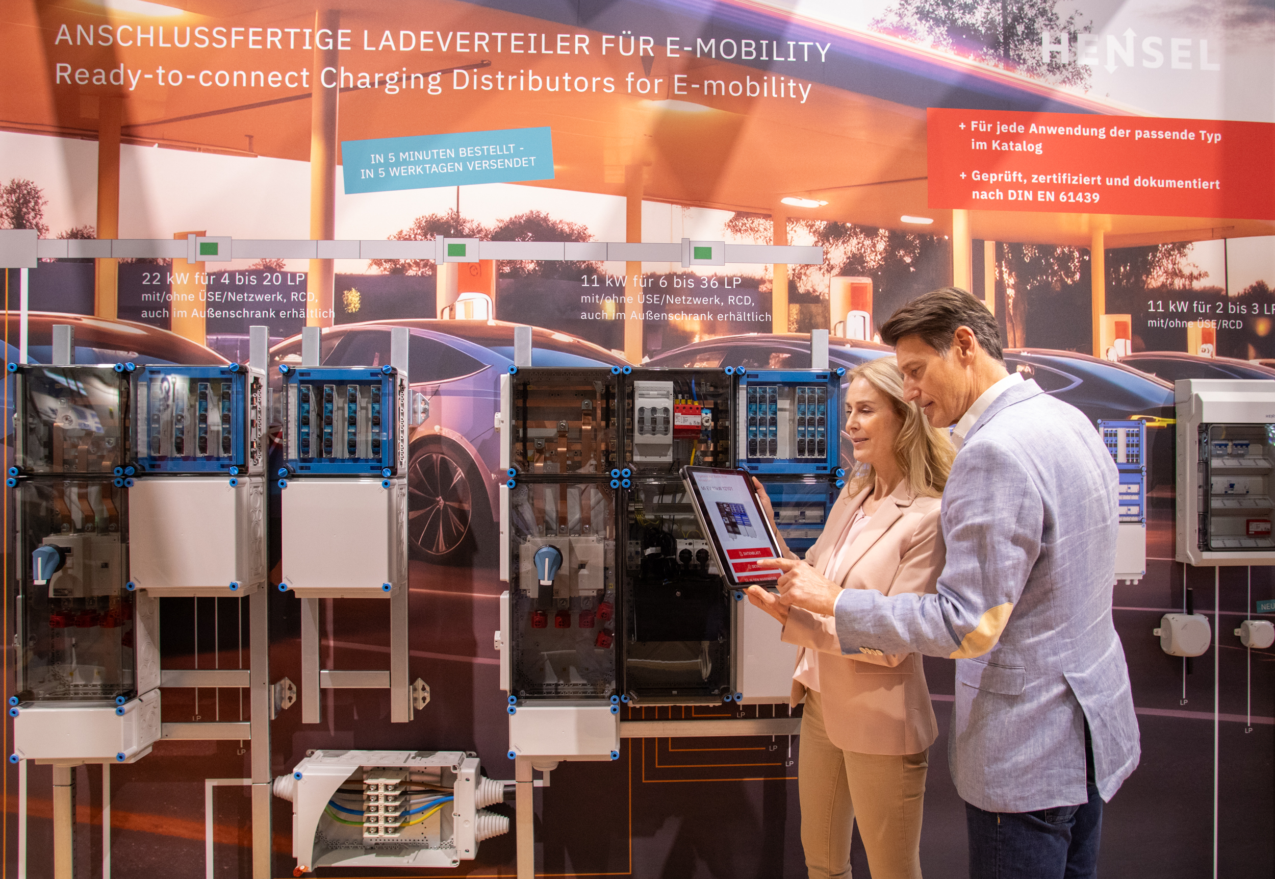 Anschlussfertige Ladeverteiler für E-Mobility / Ready-to-connect charging distributors for e-mobility
