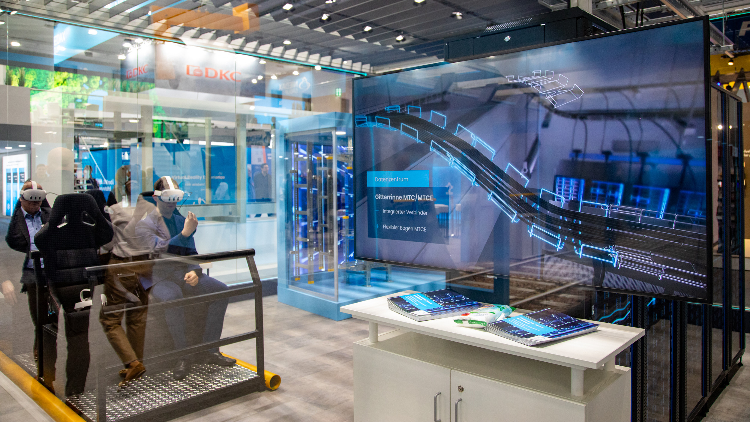 Messebesucher der Light + Building