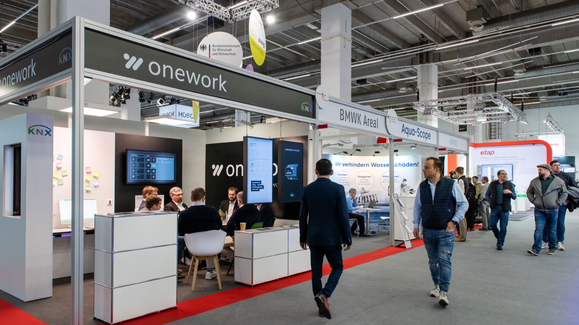 Die eigenen Produkte präsentieren und Zugang zu internationalen Geschäftskontakten bekommen – die Teilnehmer der „Young Innovator-Areale“ profitieren von der hohen Aufmerksamkeit der Weltleitmesse Light + Building. (Quelle: Messe Frankfurt Exhibition GmbH)