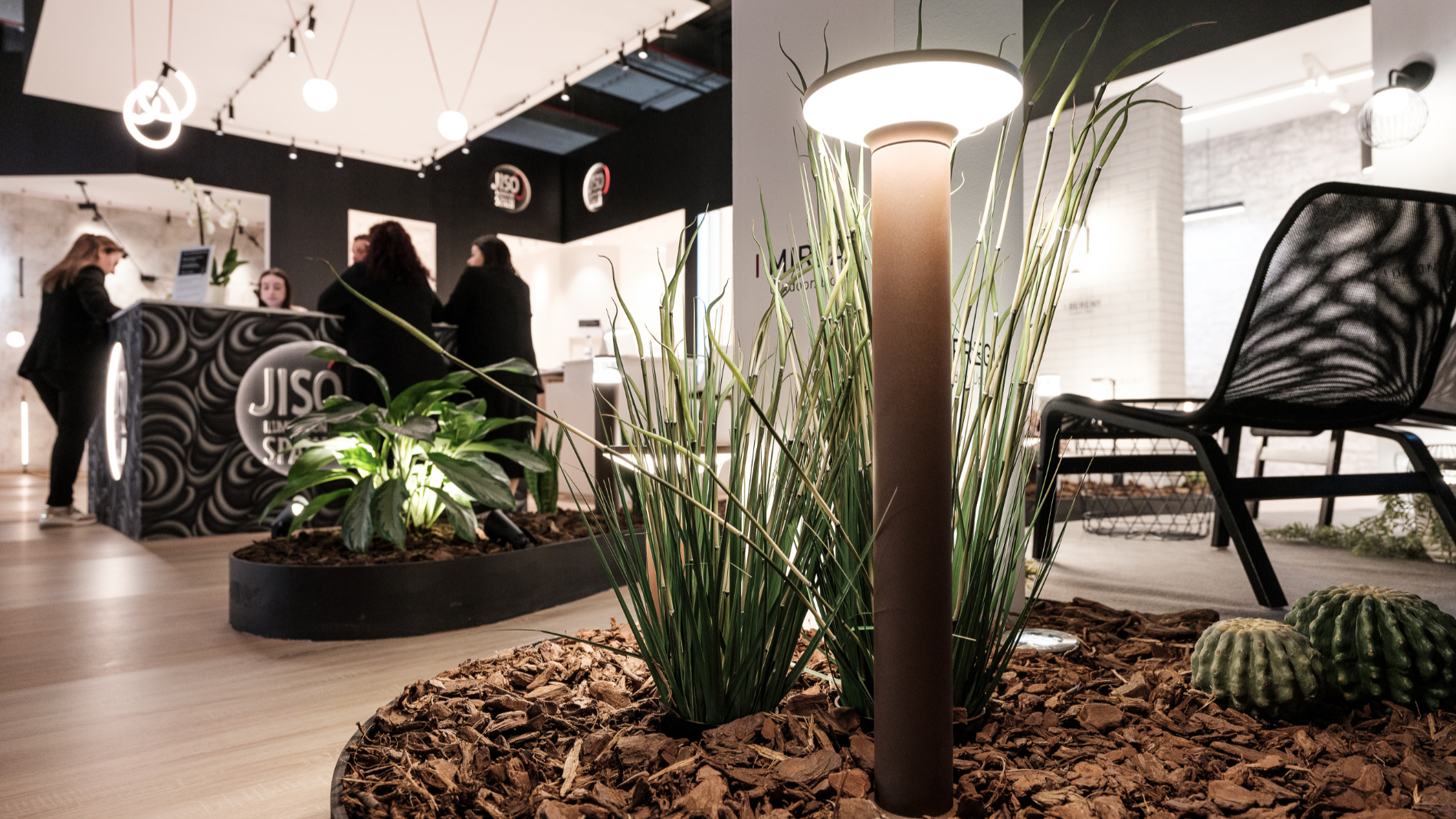 Stimmungsvolle Lichtinszenierungen im Außenraum fördern Orientierung, Aufenthaltsqualität und die Identifikation mit dem städtischen Umfeld – Lösungen dafür bietet die Light + Building 2026. (Quelle: Messe Frankfurt Exhibition GmbH / Pietro Sutera)